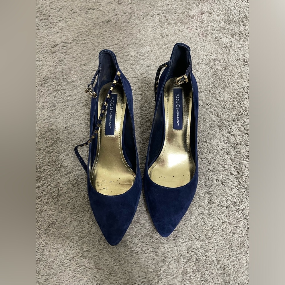 BCBG generation blue fusion kelso calf women’s ankle strap heels